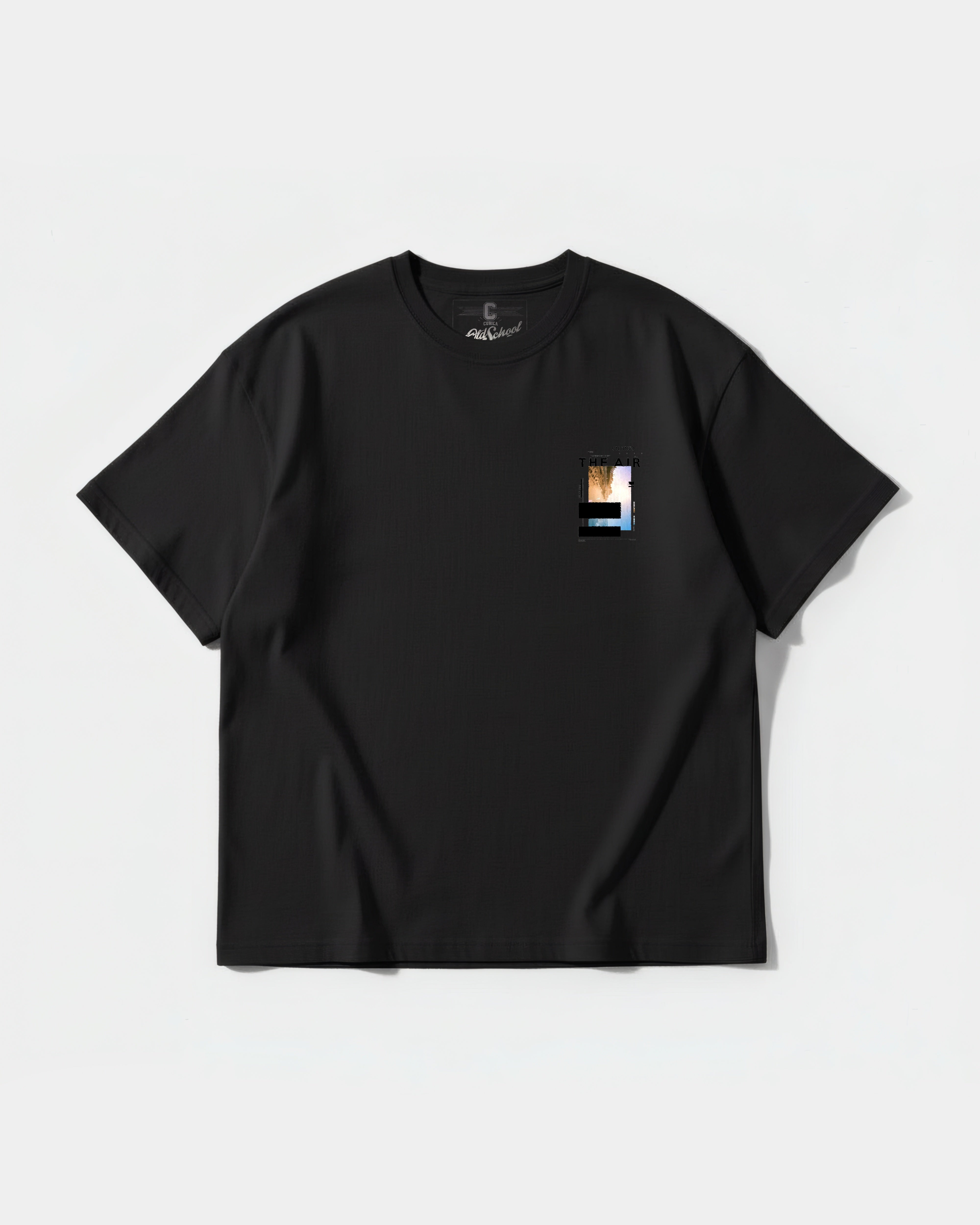 Camiseta Traveling In The Sky Pocket Front Oversize Basic Negro