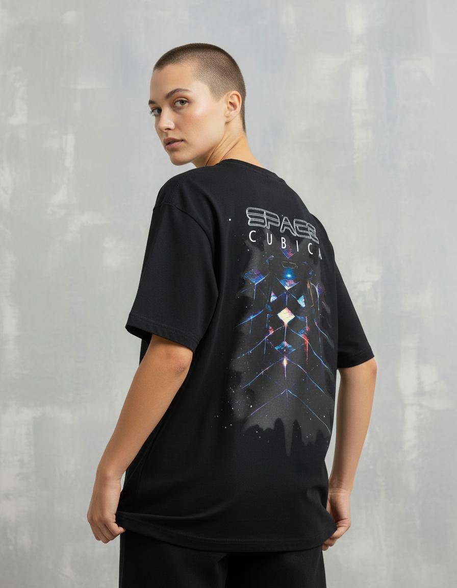 Modelo mide 1,74m y usa talla M