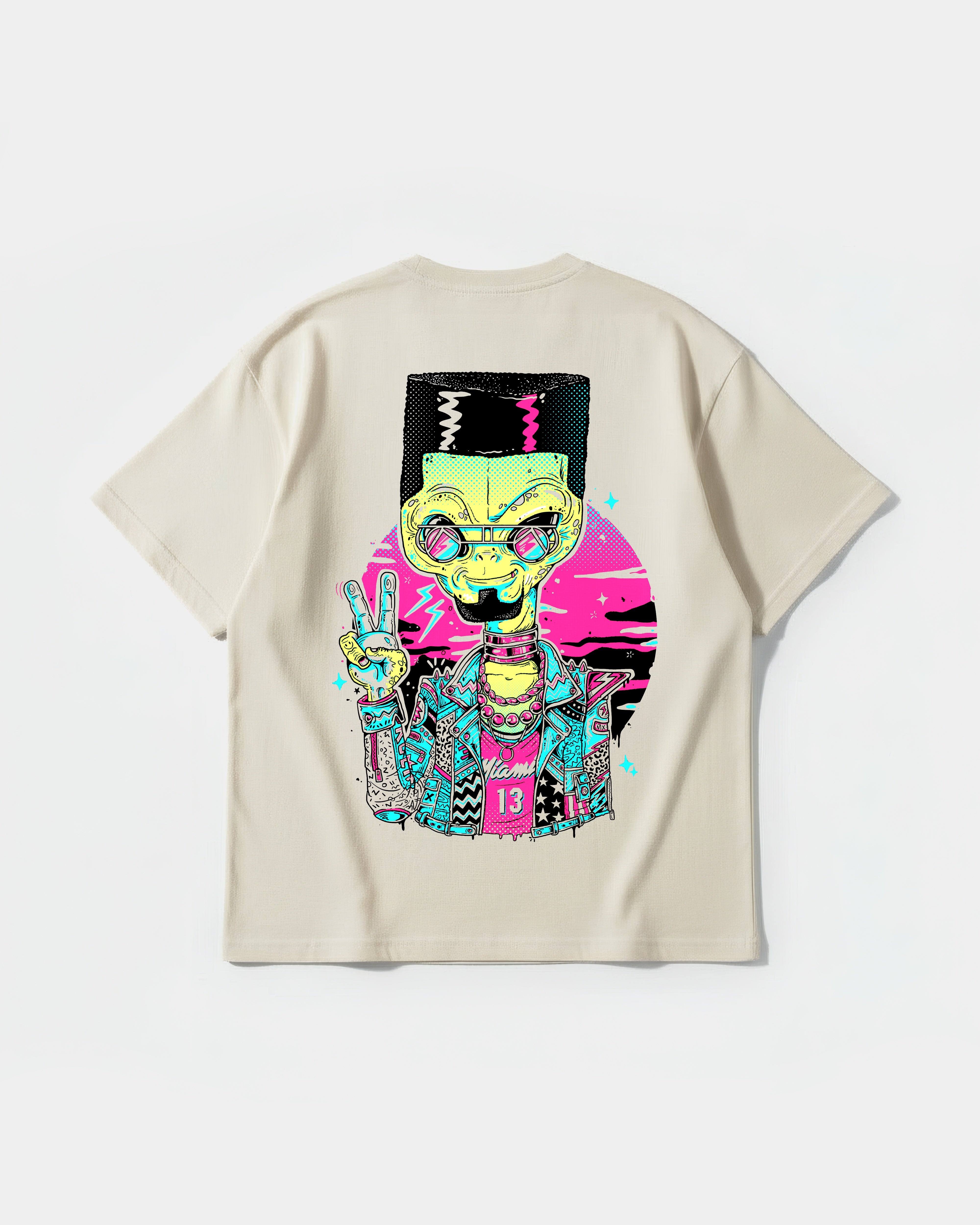 Camiseta Alien In Miami Big Back Oversize Basic Beige