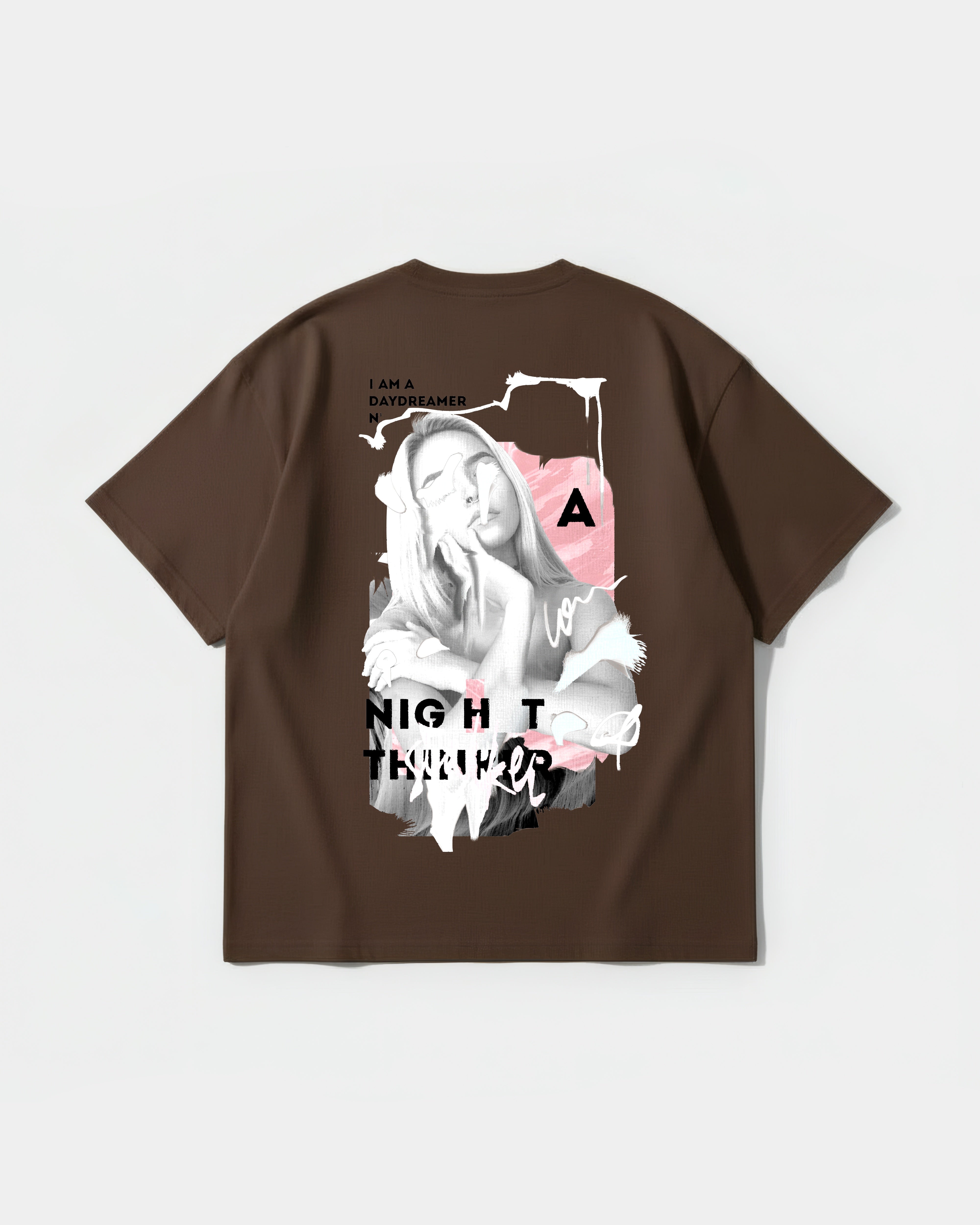Camiseta Daydreamer Big Back Oversize Basic Marron