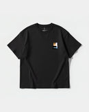 Camiseta Traveling In The Sky Pocket Front Oversize Basic Negro