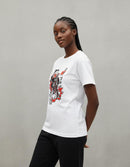 Modelo mide 1,76m y usa talla M