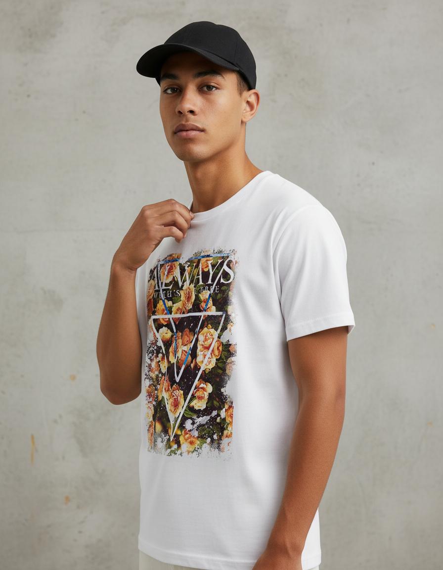 Modelo mide 1,83m y usa talla L