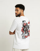 Modelo mide 1,78m y usa talla L
