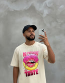 Modelo mide 1,78m y usa talla L