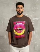 Modelo mide 1,78m y usa talla L