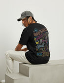Modelo mide 1,82m y usa talla L