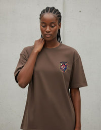 Modelo mide 1,76m y usa talla M
