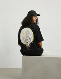 Modelo mide 1,83m y usa talla L