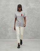 Modelo mide 1,76m y usa talla M