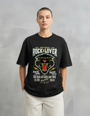 Modelo mide 1,74m y usa talla M