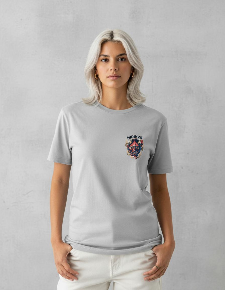 Modelo mide 1,64m y usa talla S