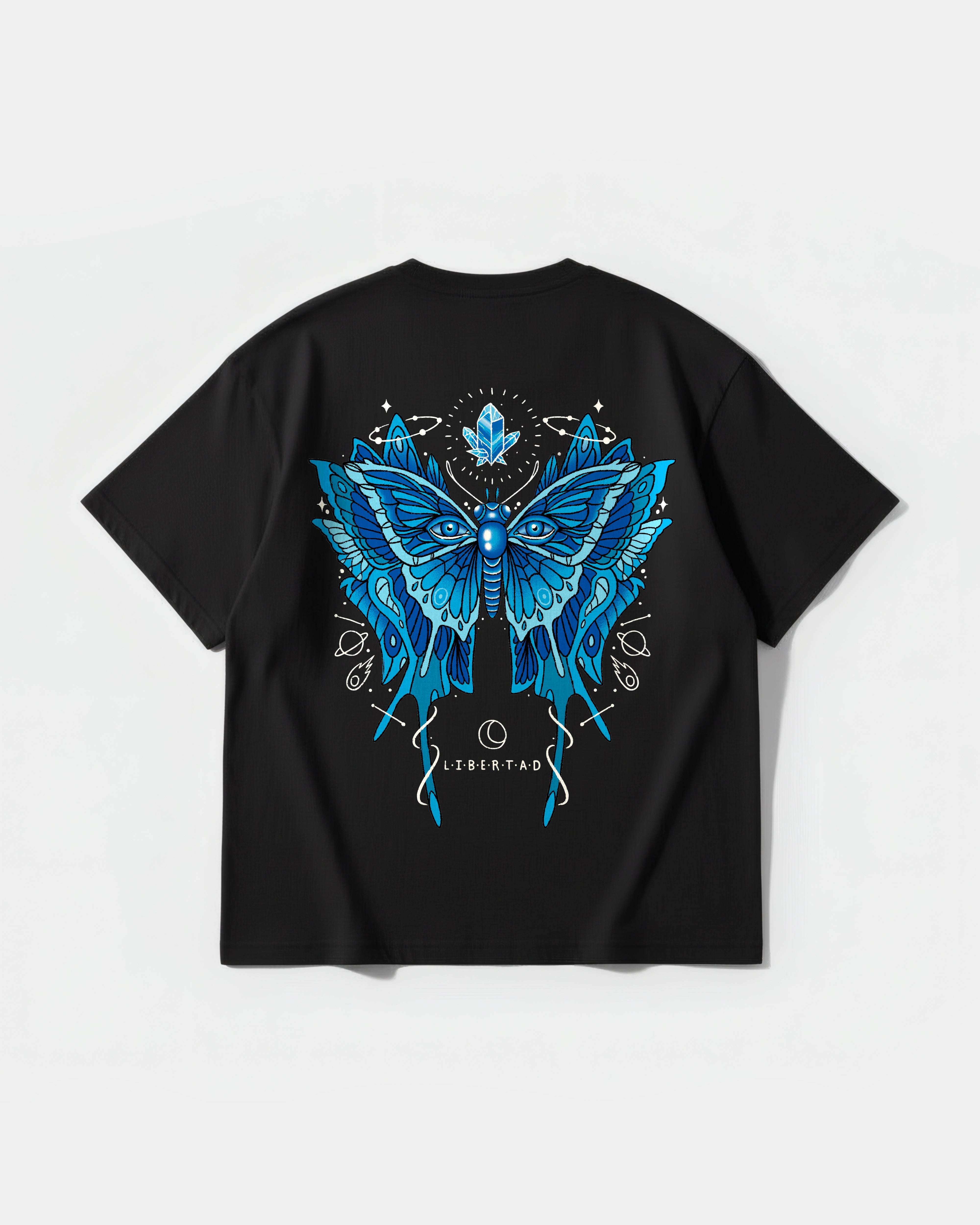 Libertad Mariposa White Pocket Front Oversize Basic T-shirt