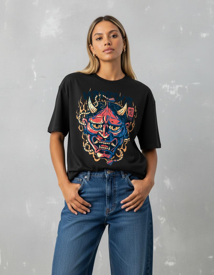 Modelo mide 1,63m y usa talla S
