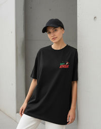 Modelo mide 1,74m y usa talla M