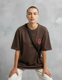 Modelo mide 1,74m y usa talla M