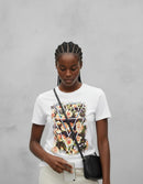 Modelo mide 1,76m y usa talla M