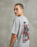Modelo mide 1,74m y usa talla M