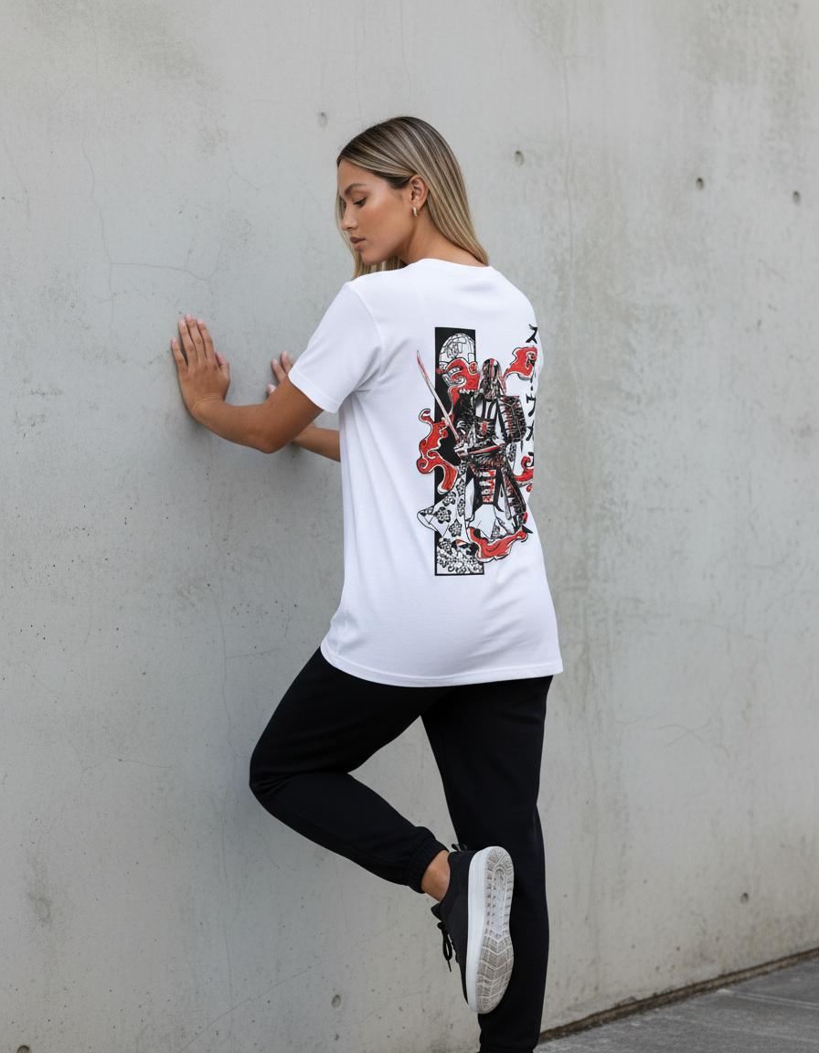 Modelo mide 1,63m y usa talla S