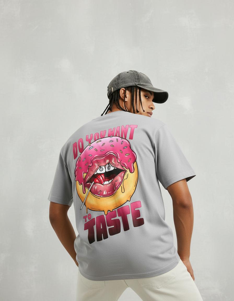 Modelo mide 1,82m y usa talla L