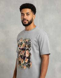 Modelo mide 1,78m y usa talla L