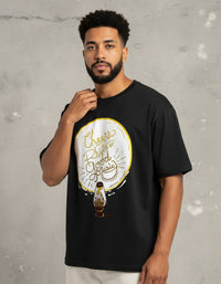 Modelo mide 1,78m y usa talla L