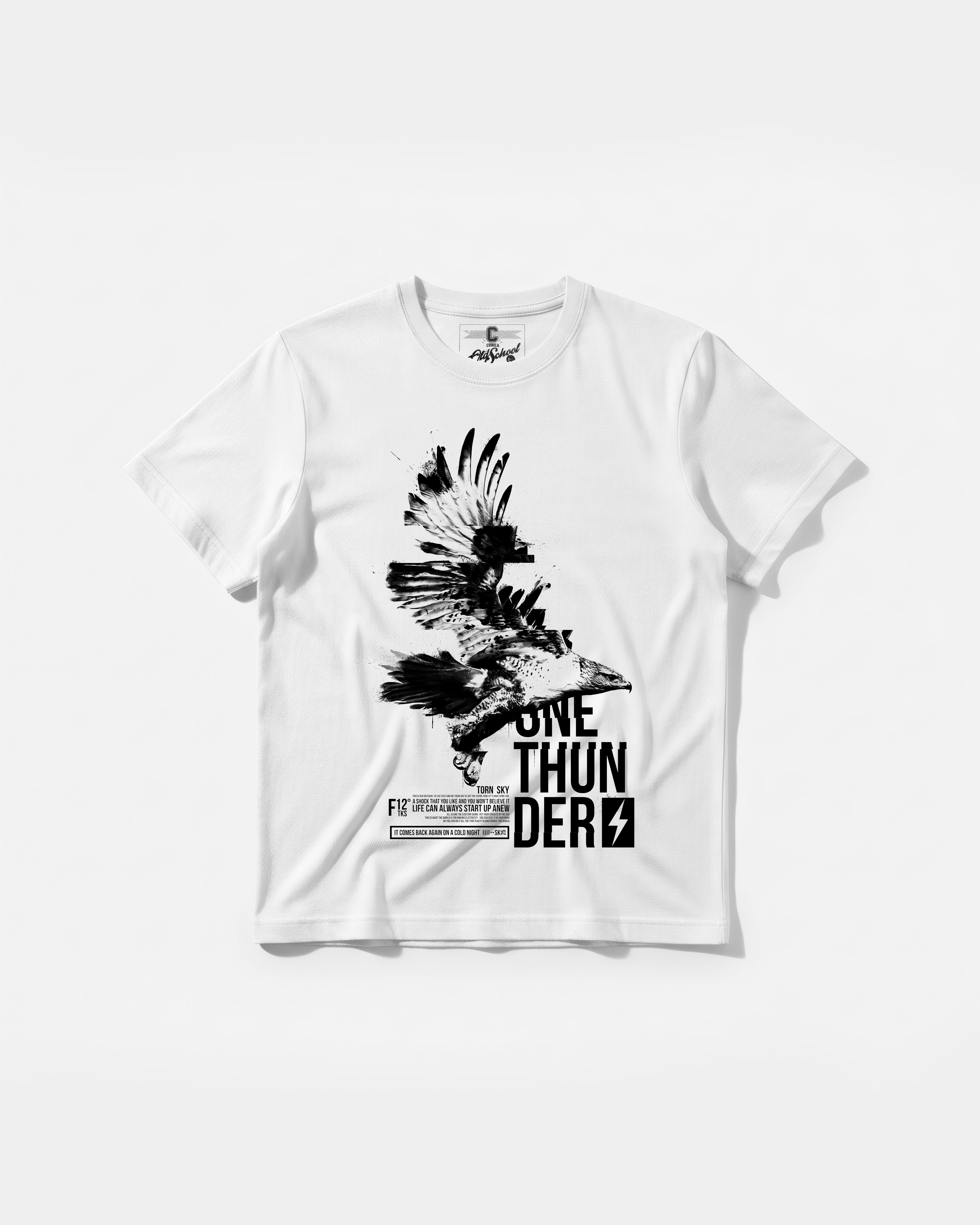 One Thunder Big Front Regular Basic T-shirt
