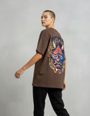 Modelo mide 1,74m y usa talla M