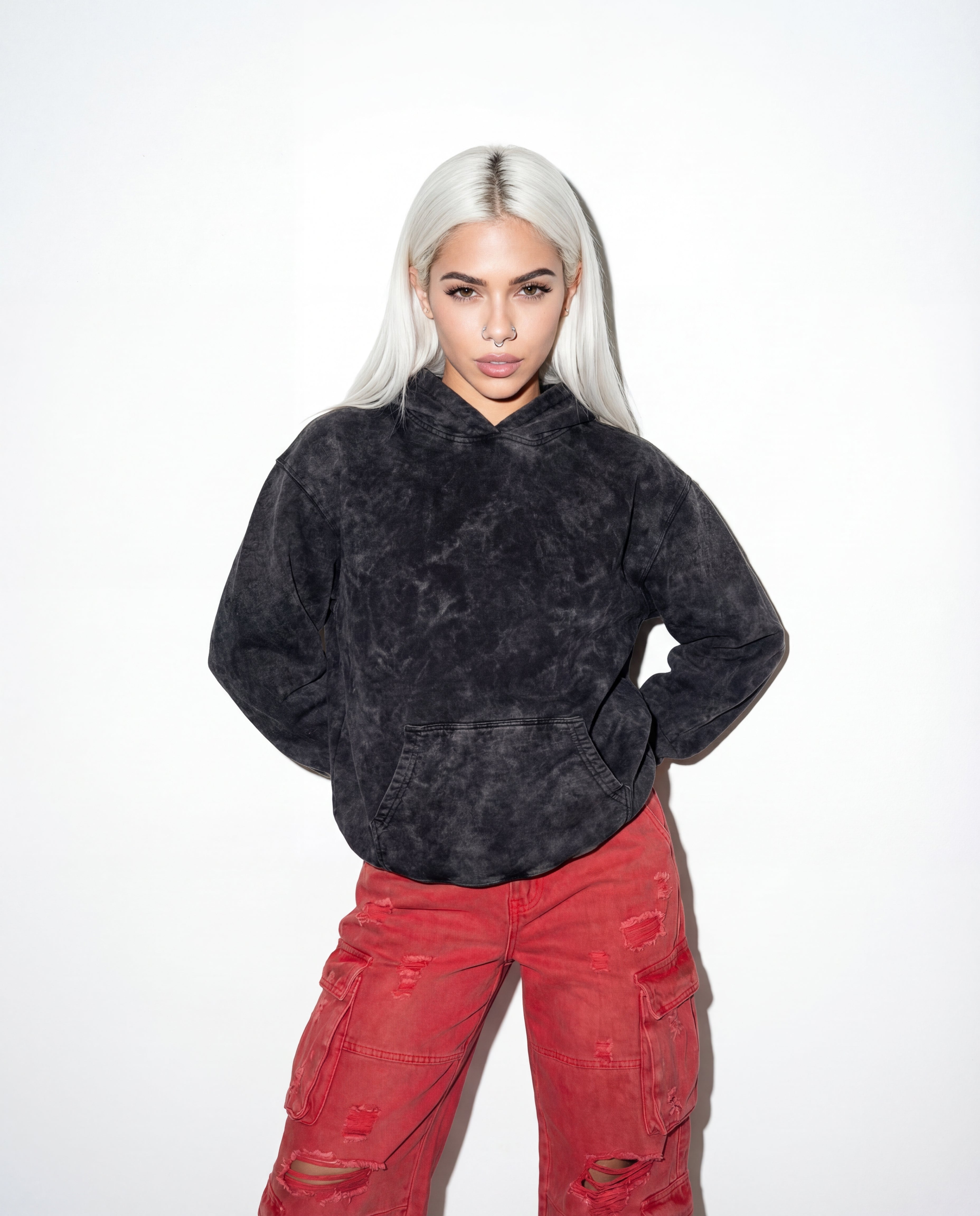 Modelo mide 165cm y usa talla M