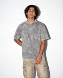 Modelo mide 184cm y usa talla L